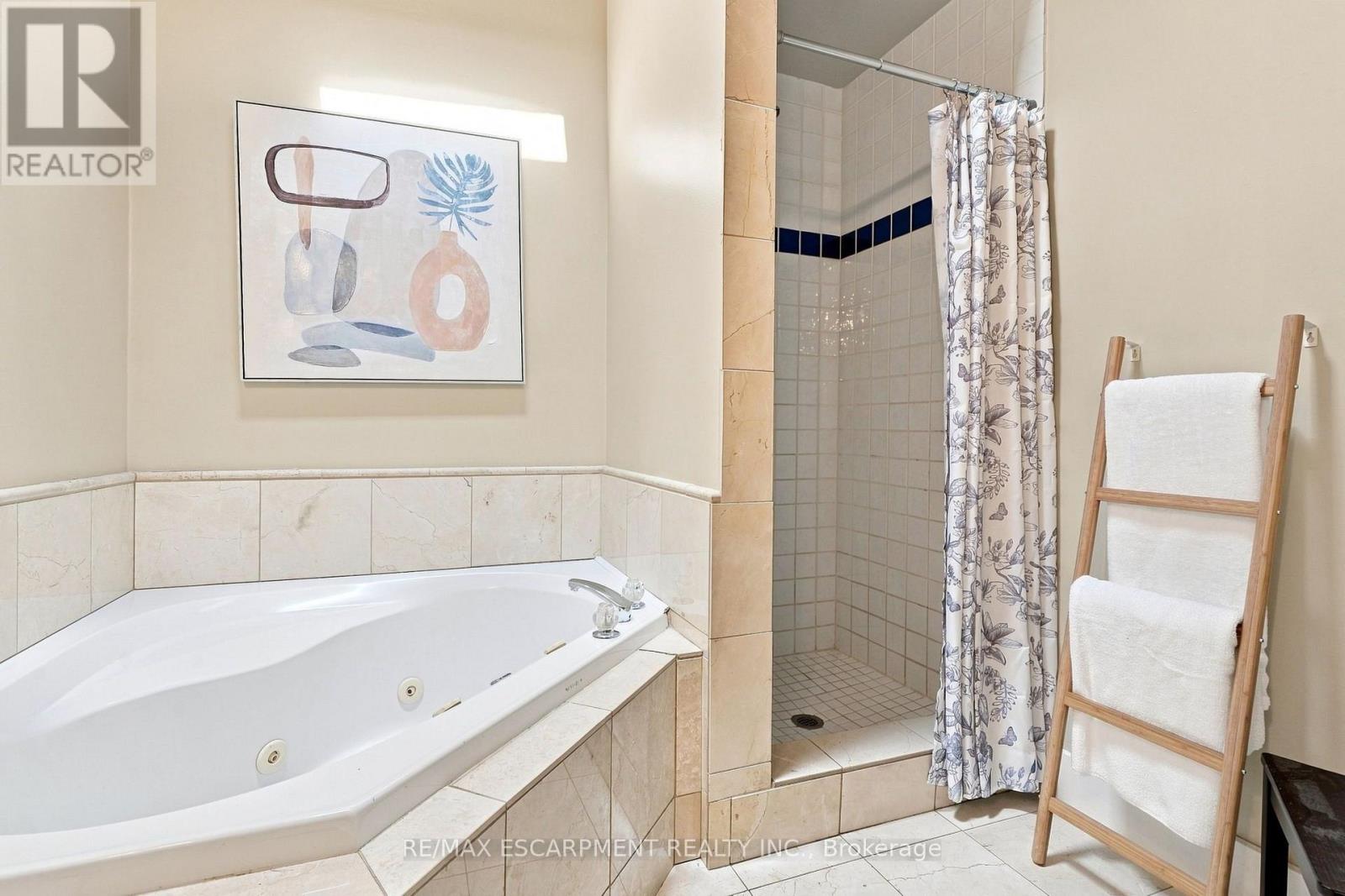202 - 54 Alanson Street Property Photo 21