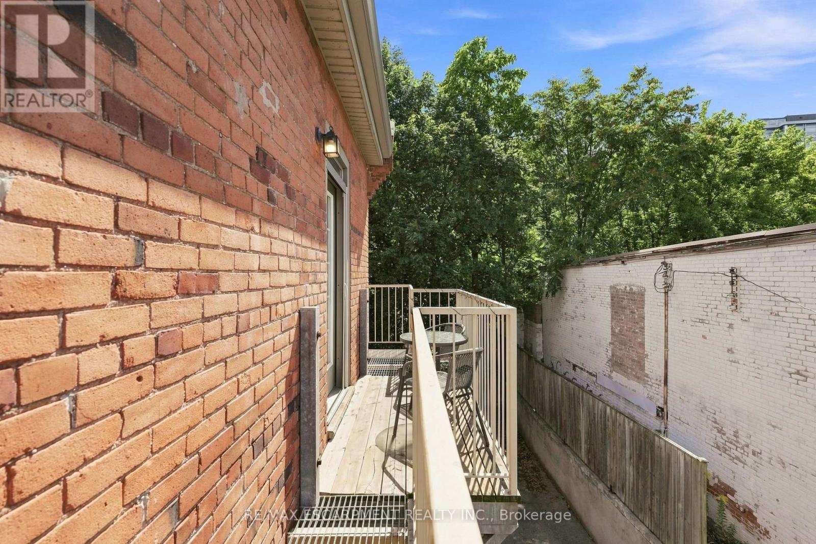 202 - 54 Alanson Street Property Photo 25