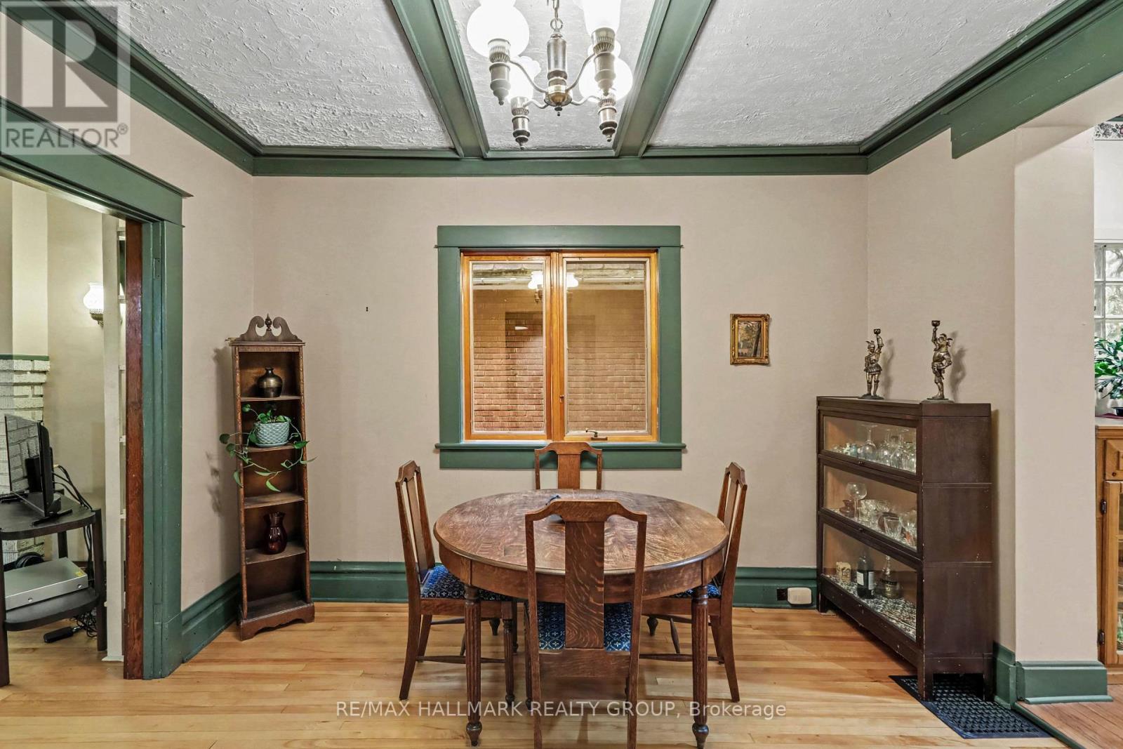 120 Hopewell Avenue Property Photo 10