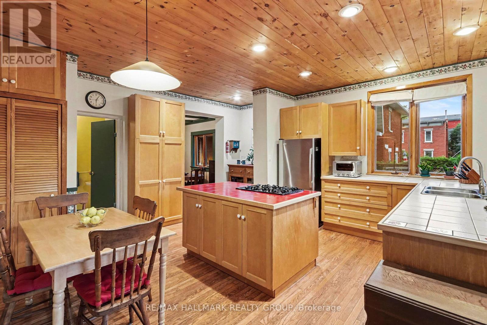 120 Hopewell Avenue Property Photo 12