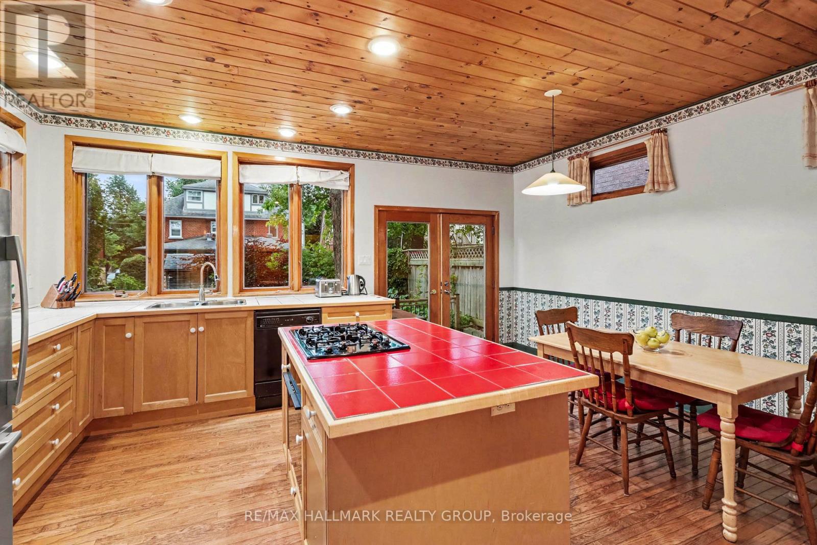120 Hopewell Avenue Property Photo 13