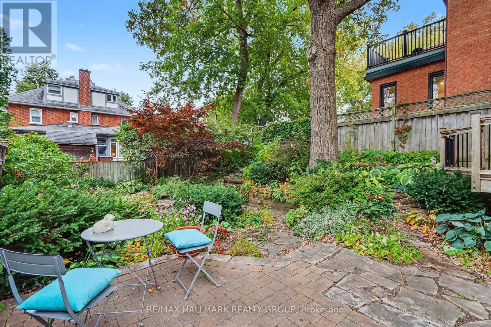 120 Hopewell Avenue Property Photo 32