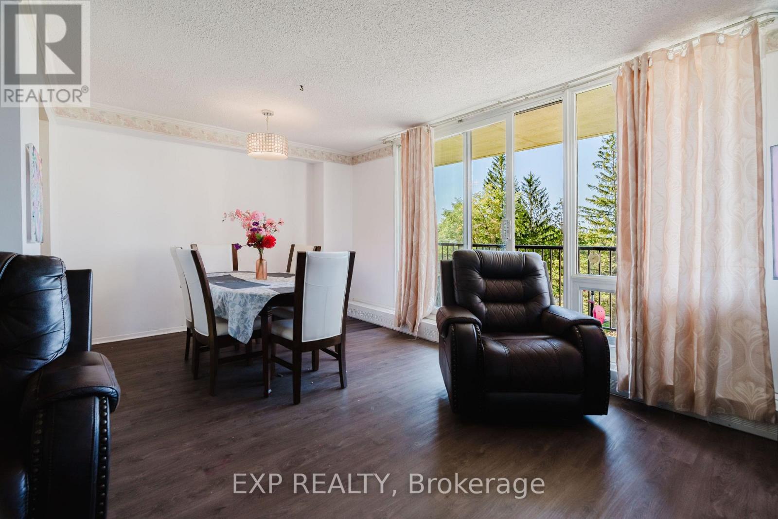 404 - 665 Bathgate Drive Property Photo 12
