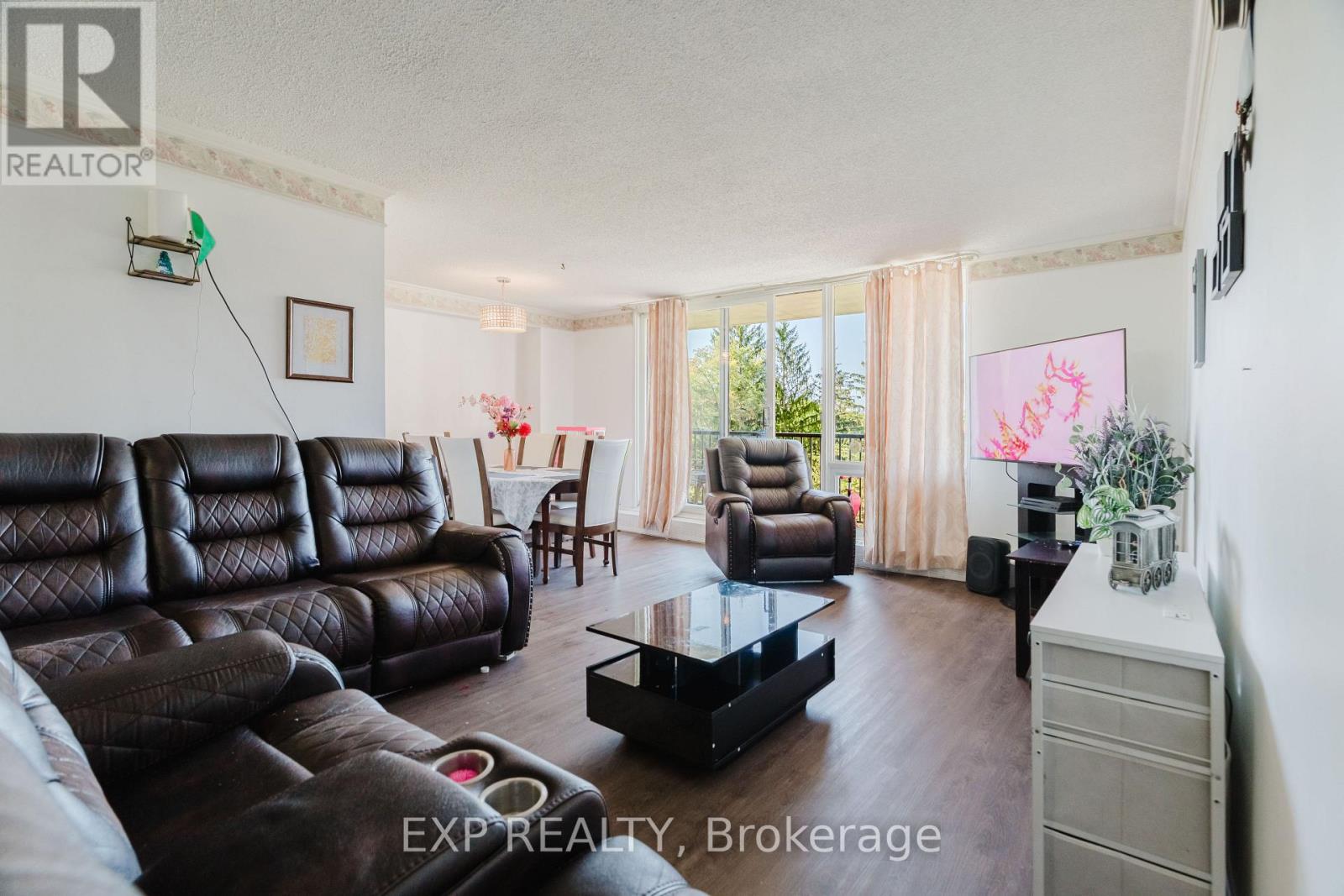 404 - 665 Bathgate Drive Property Photo 15
