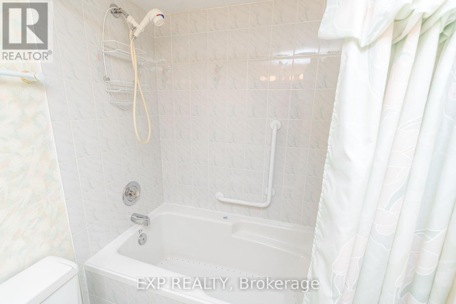 404 - 665 Bathgate Drive Property Photo 18
