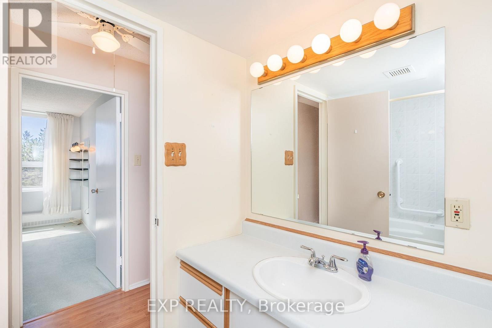 404 - 665 Bathgate Drive Property Photo 20