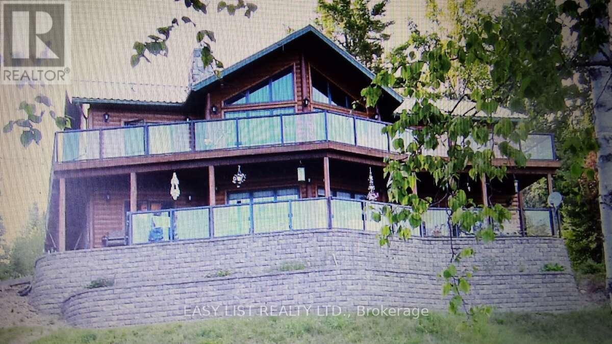 477 Hwy 586 Property Photo 2