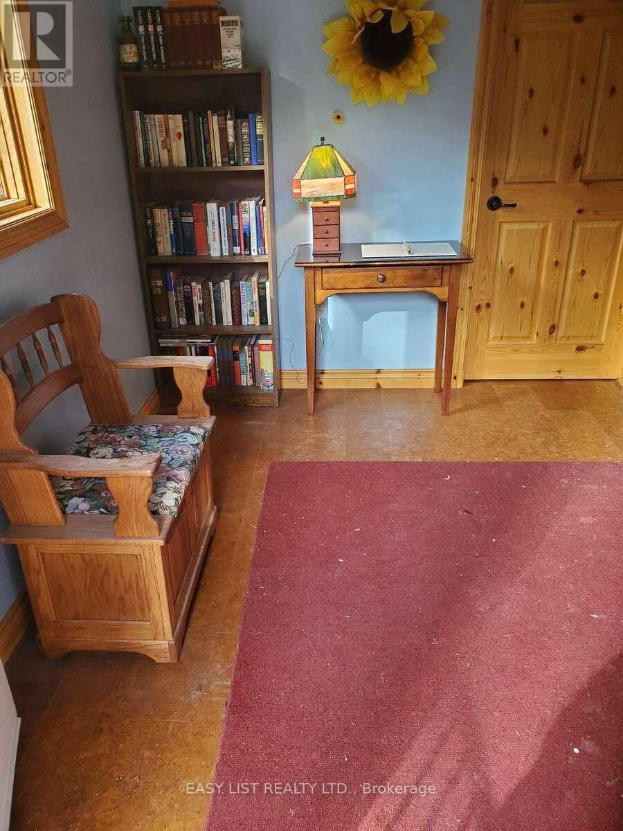 477 Hwy 586 Property Photo 5