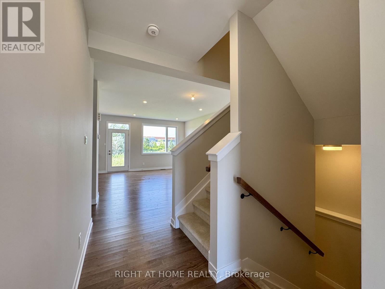 103 Ryan Reynolds Way Property Photo 5