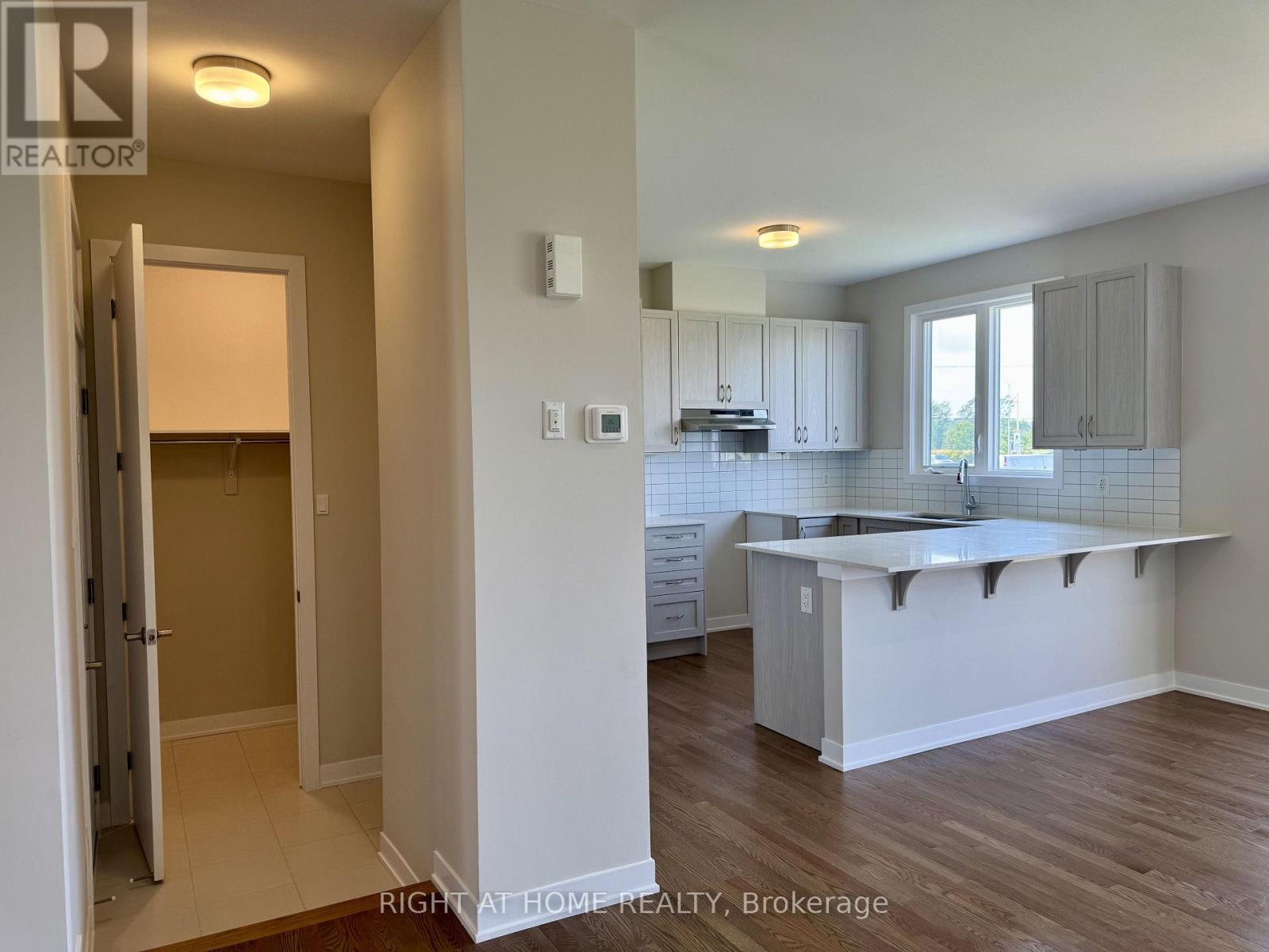 103 Ryan Reynolds Way Property Photo 9