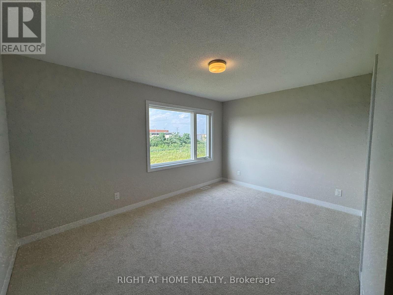 103 Ryan Reynolds Way Property Photo 14