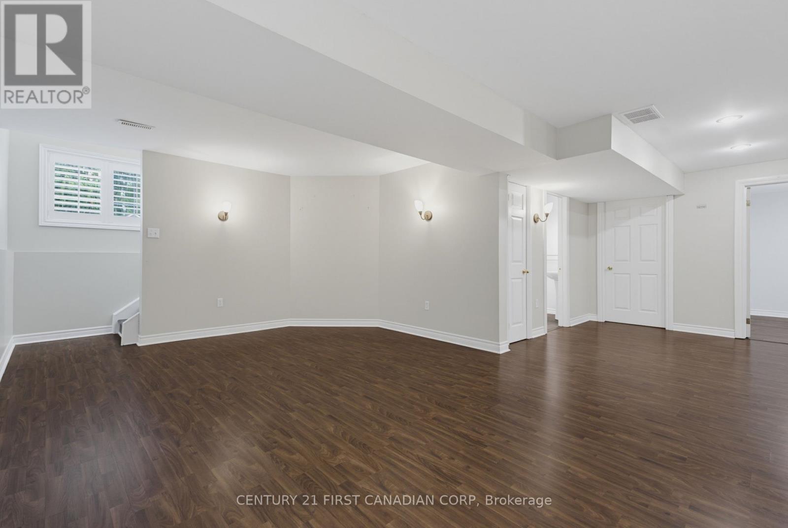 189 Gibson Crescent Property Photo 23