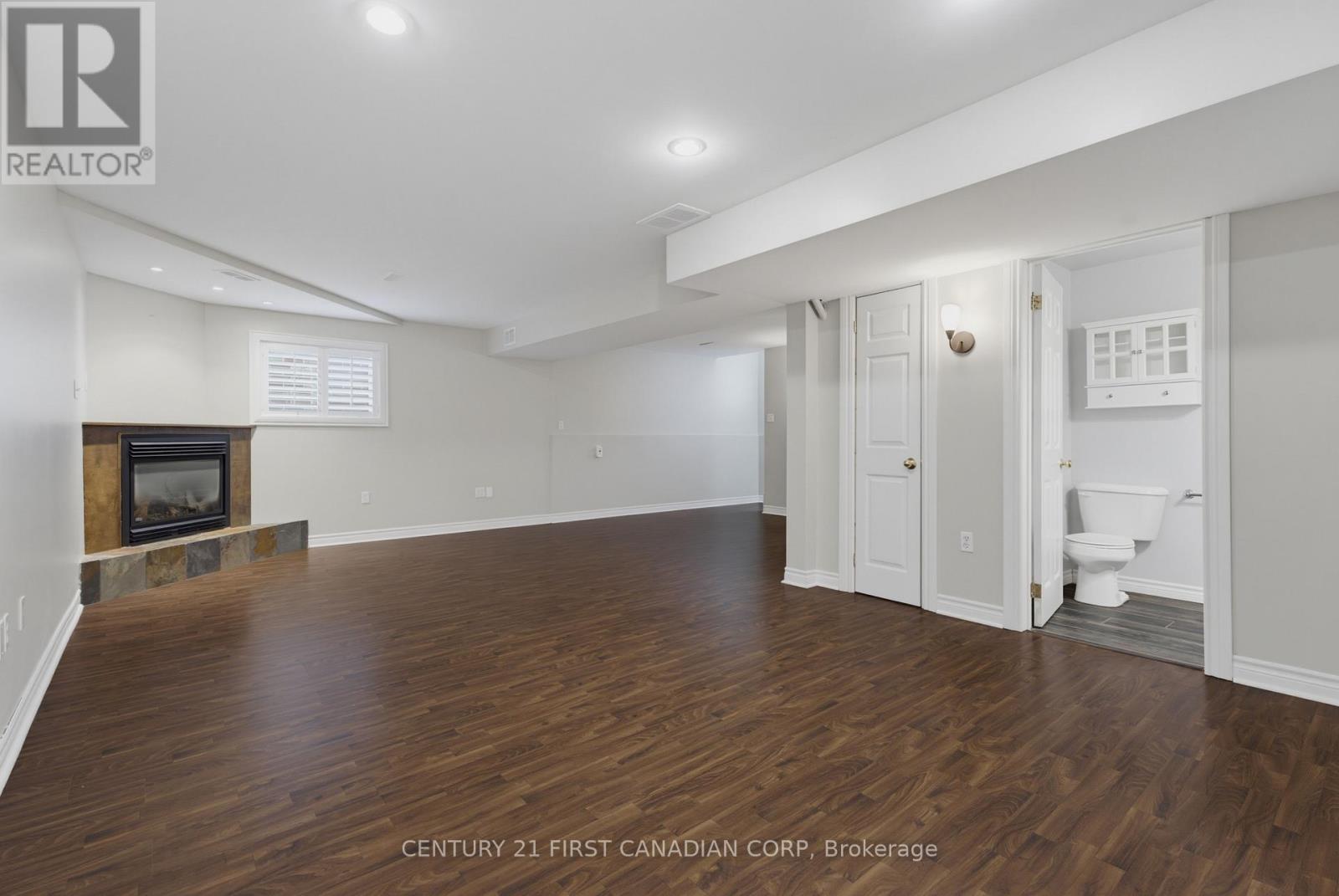 189 Gibson Crescent Property Photo 24