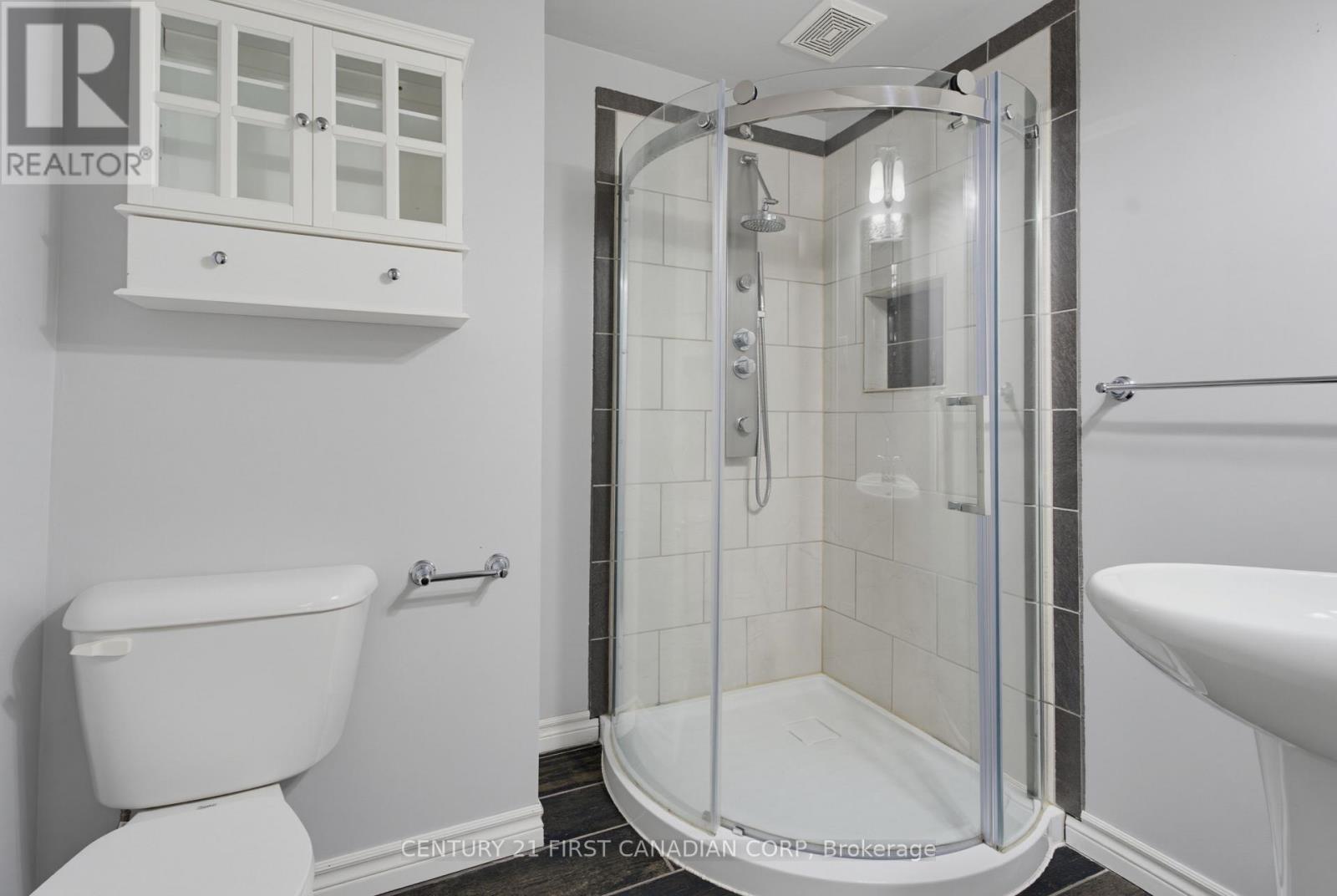 189 Gibson Crescent Property Photo 27