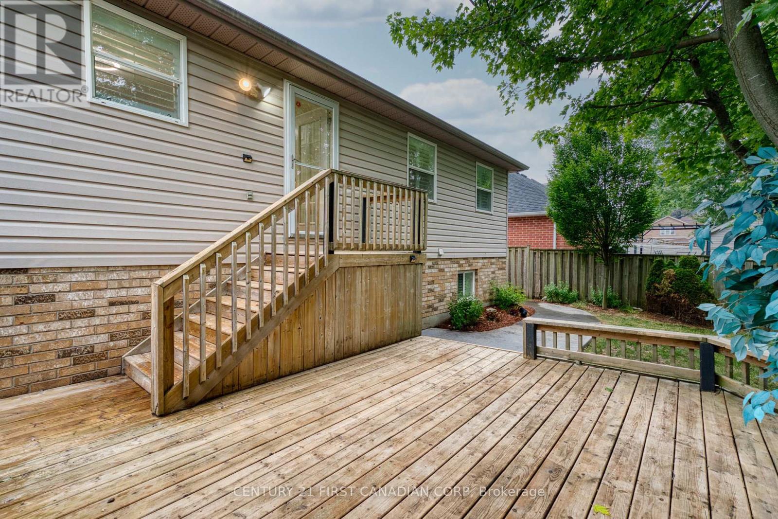 189 Gibson Crescent Property Photo 30