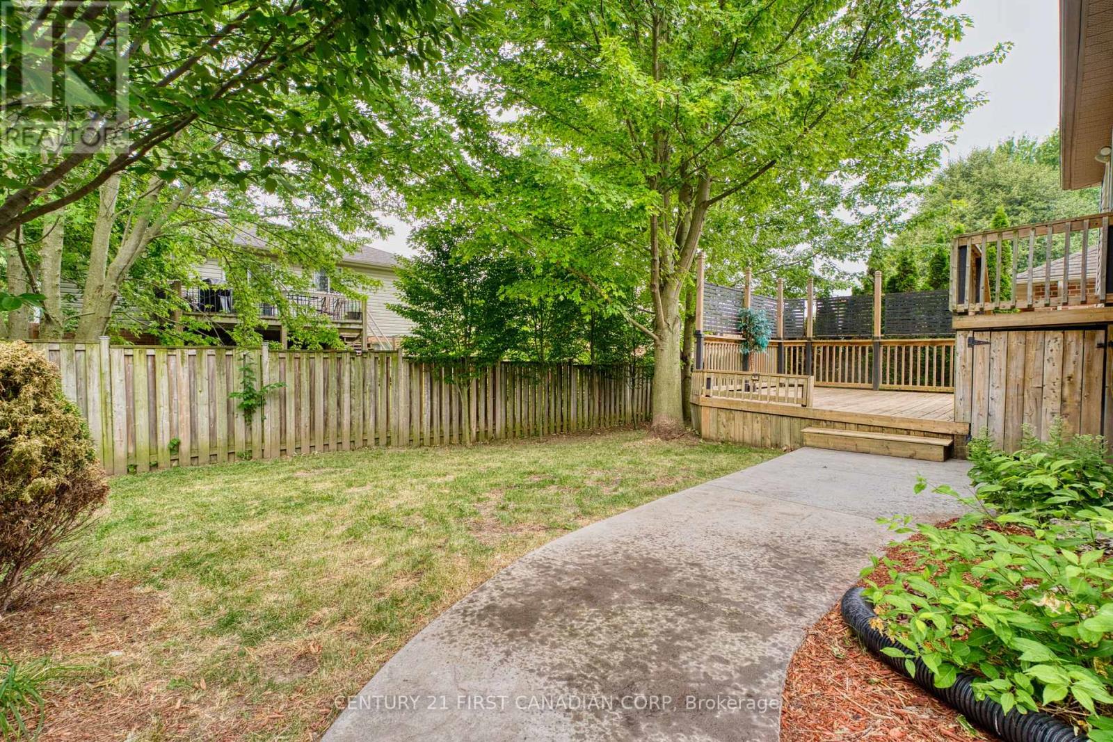 189 Gibson Crescent Property Photo 32
