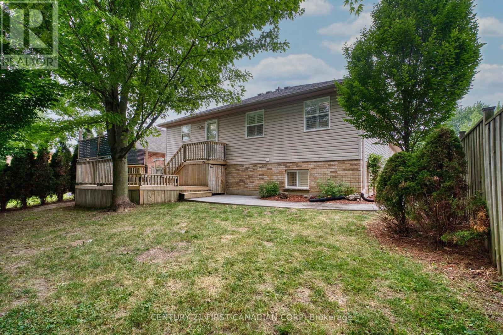 189 Gibson Crescent Property Photo 34