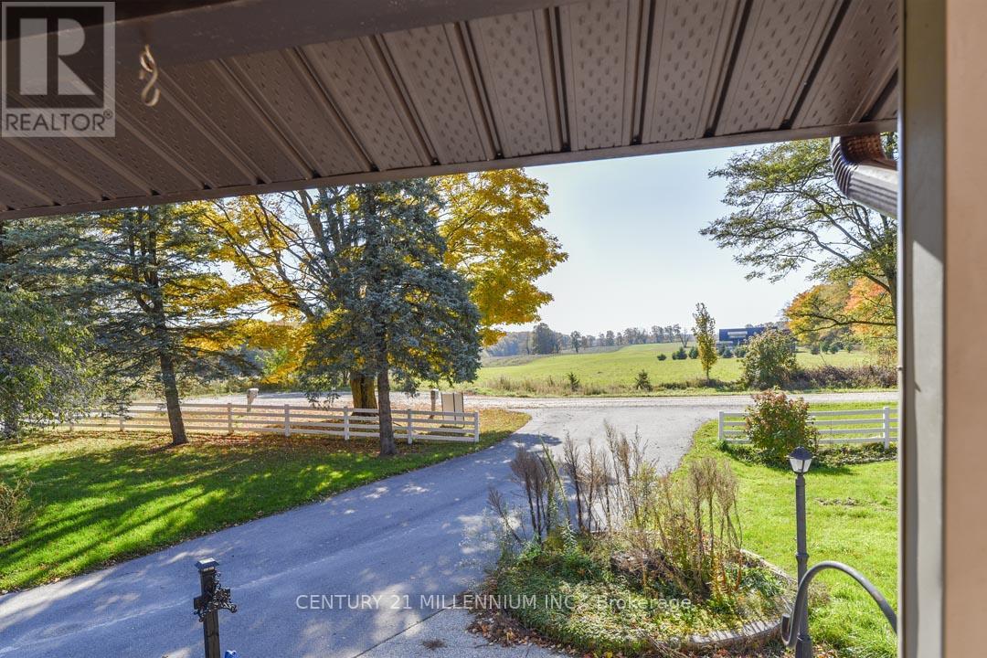 287199 10 Sideroad Property Photo 10