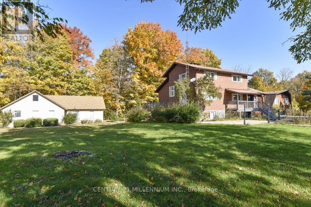 287199 10 Sideroad Property Photo 11