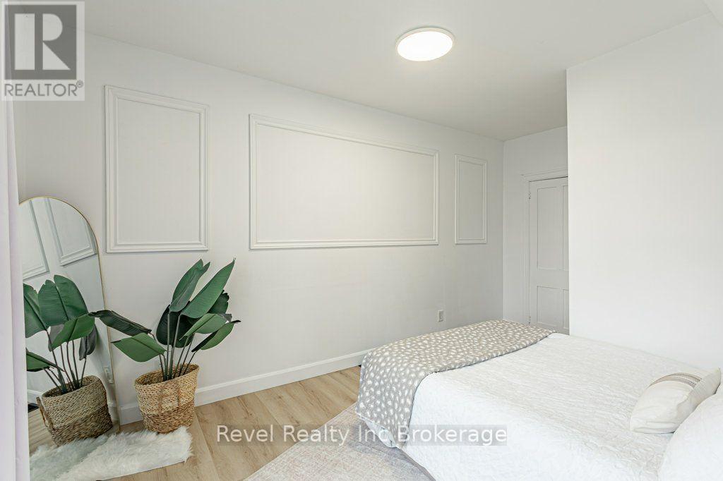 17 Dover Street Property Photo 10