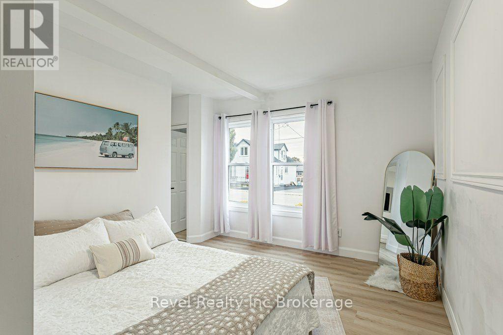 17 Dover Street Property Photo 11