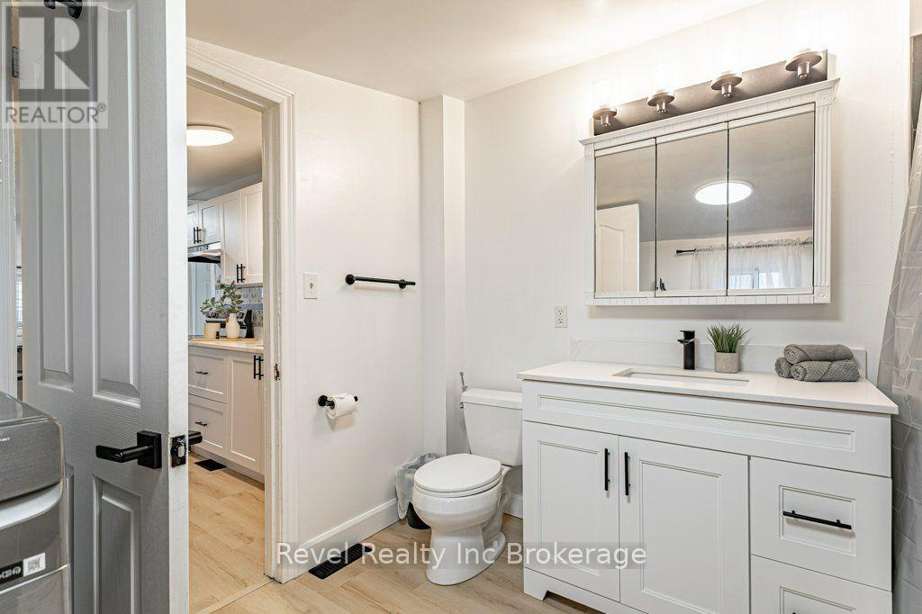17 Dover Street Property Photo 17