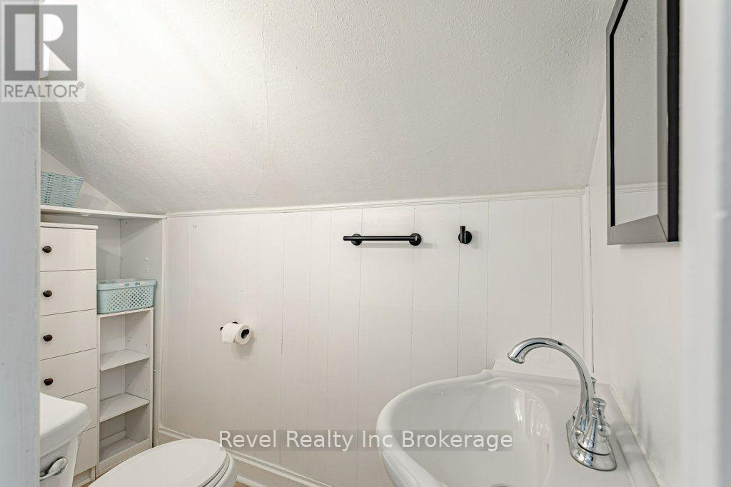 17 Dover Street Property Photo 21