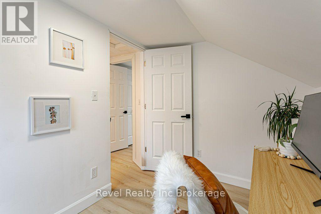 17 Dover Street Property Photo 23