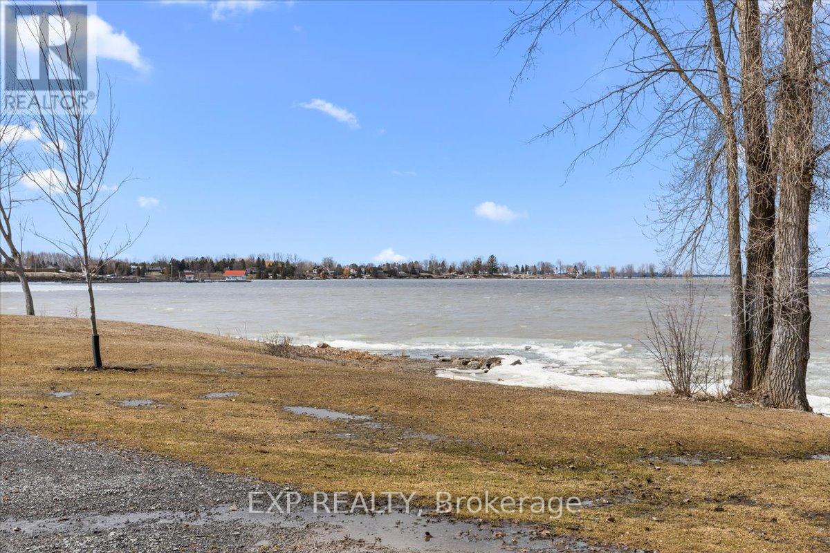 46 Dufour Street Property Photo 33