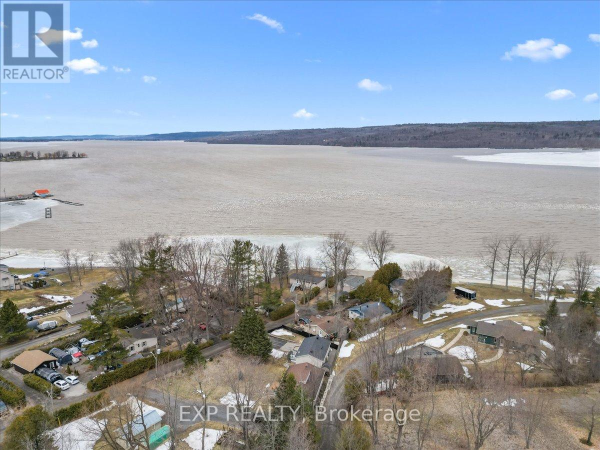 46 Dufour Street Property Photo 38