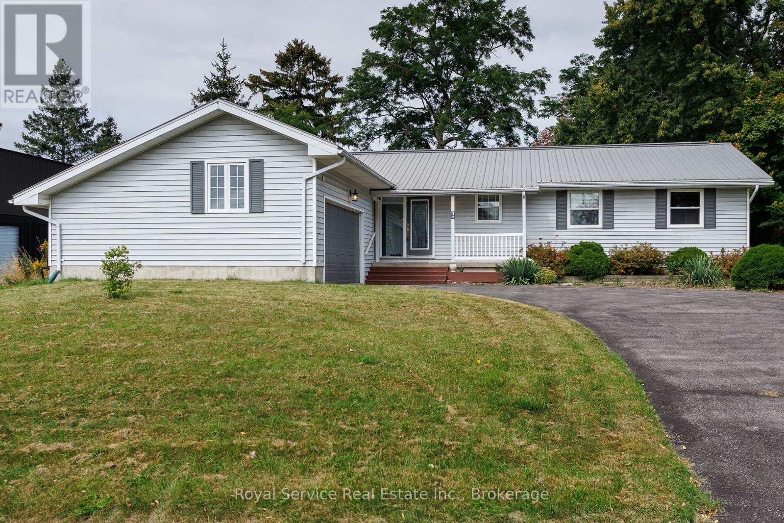 6 Clifton Road Property Photo 2