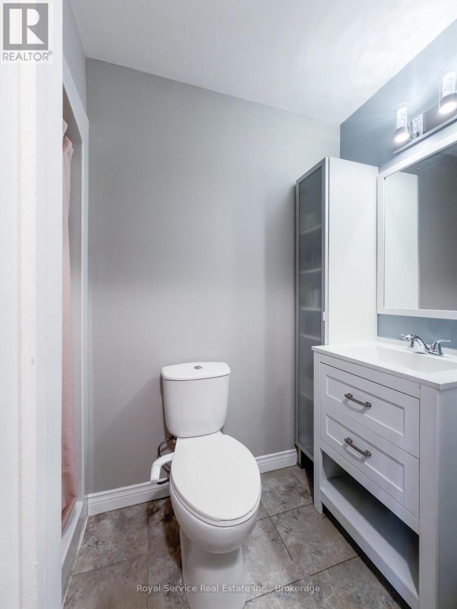 6 Clifton Road Property Photo 23