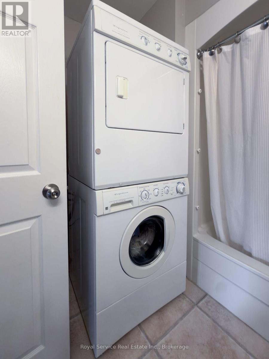 6 Clifton Road Property Photo 25
