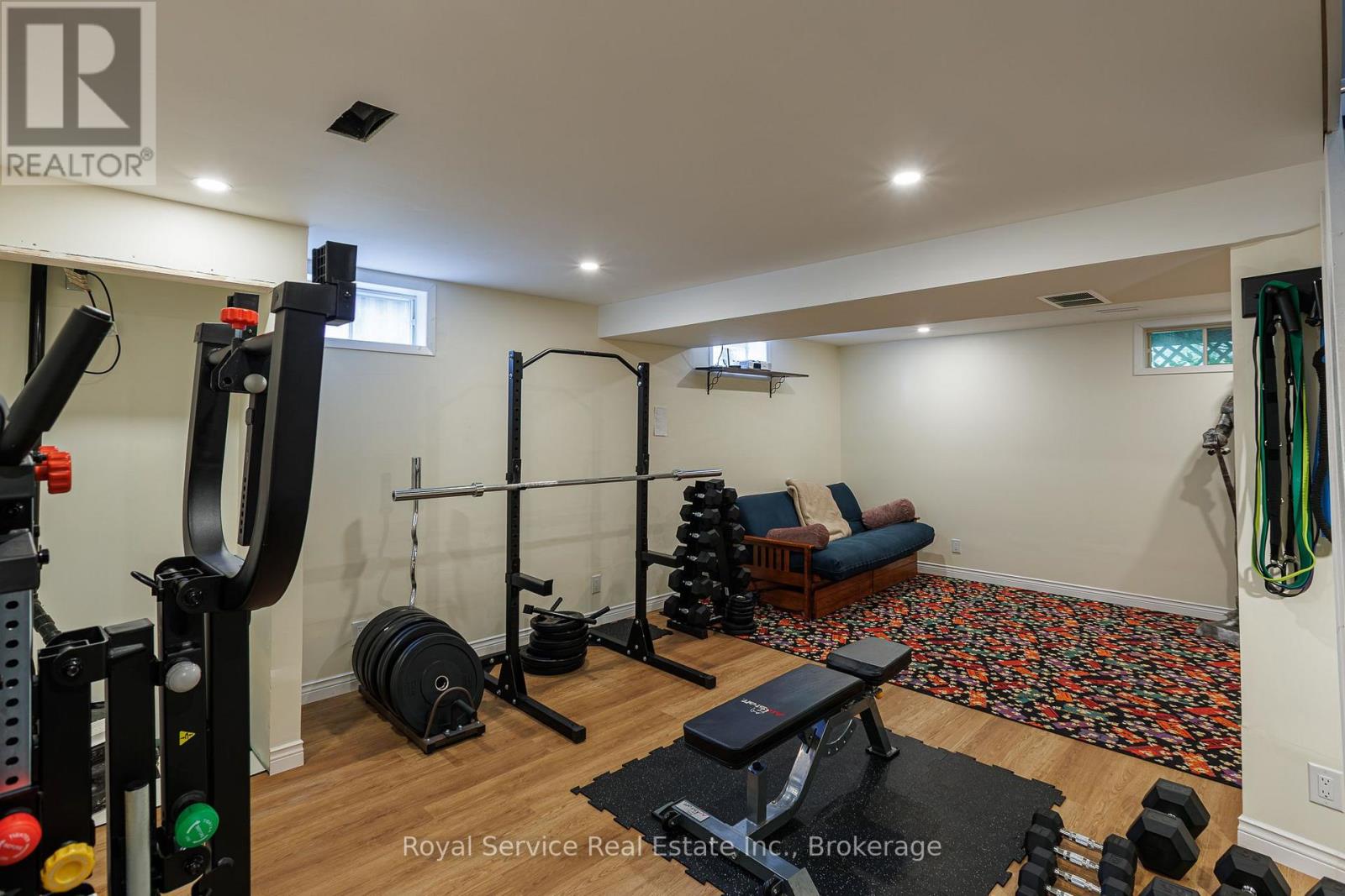 6 Clifton Road Property Photo 26