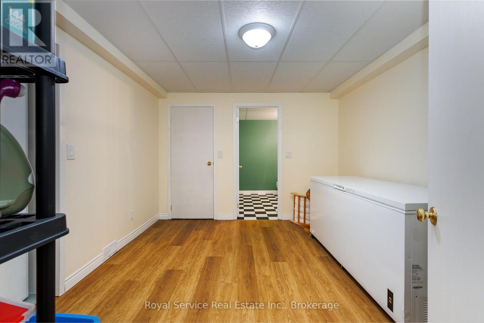 6 Clifton Road Property Photo 28