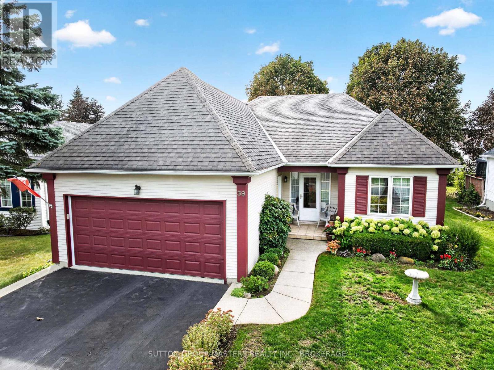 39 Abbey Dawn Drive Property Photo 1