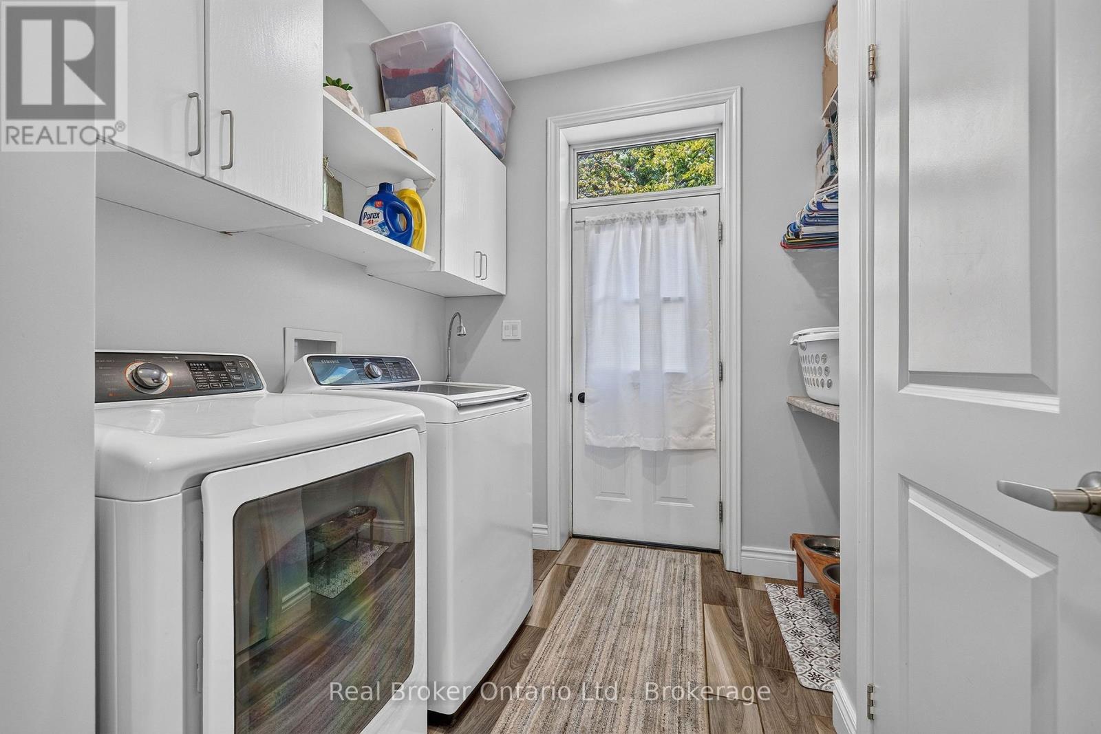 5954 Sixth Line Property Photo 32