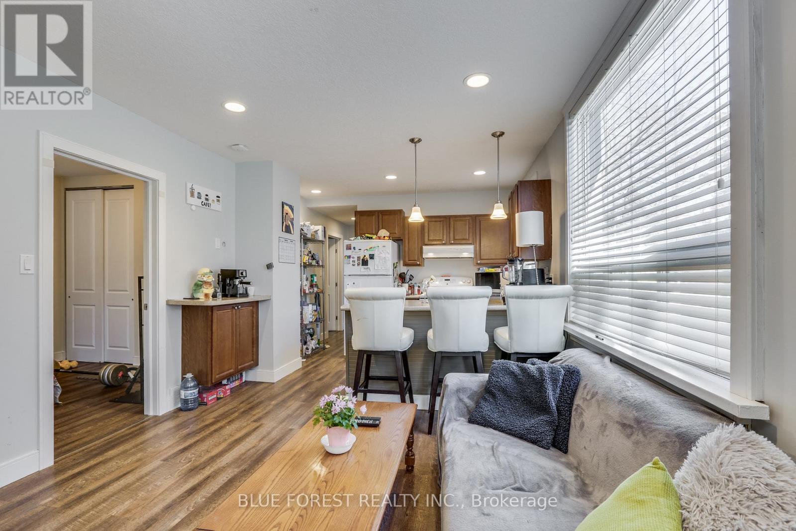 17 Mcdonald Avenue Property Photo 4