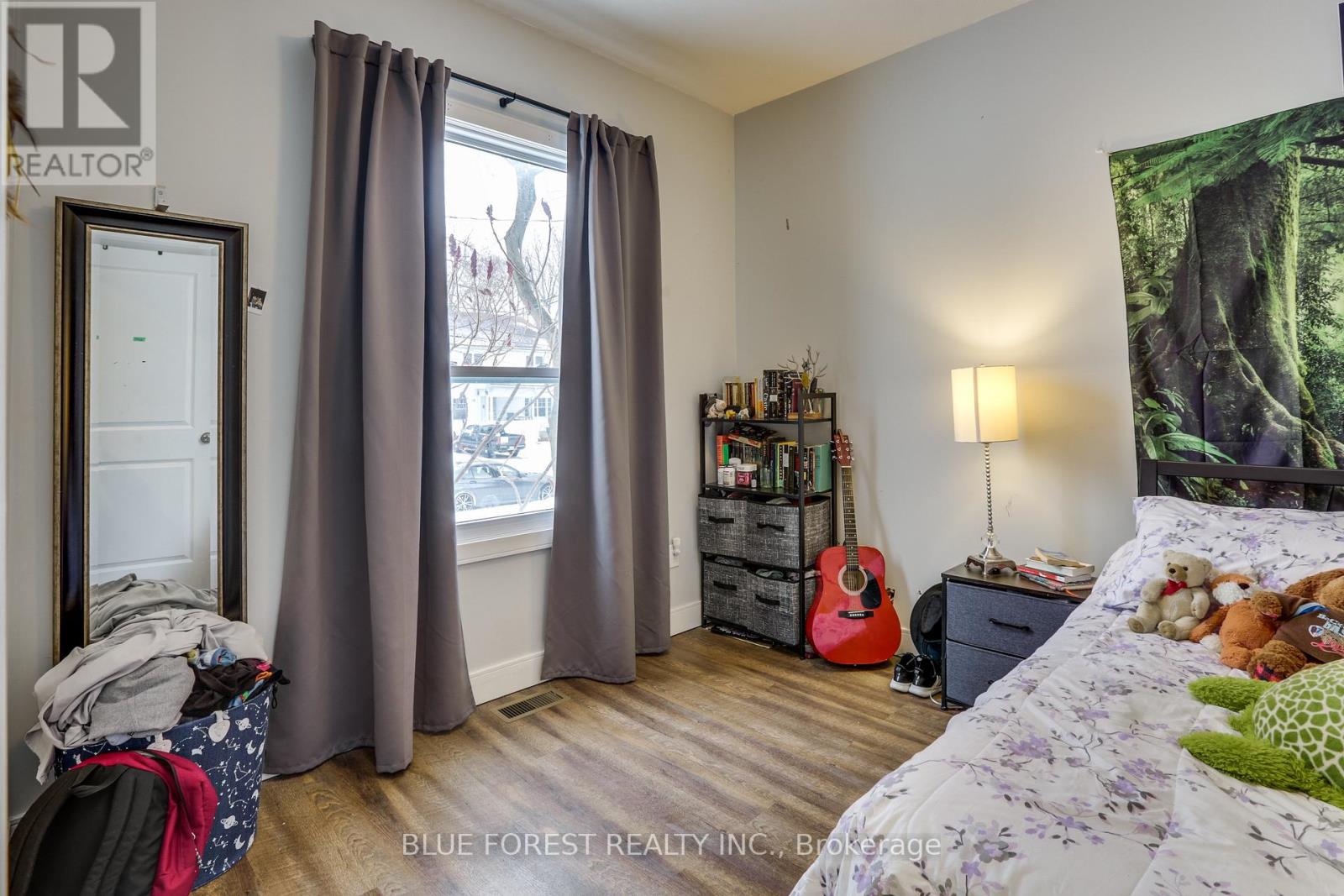 17 Mcdonald Avenue Property Photo 7