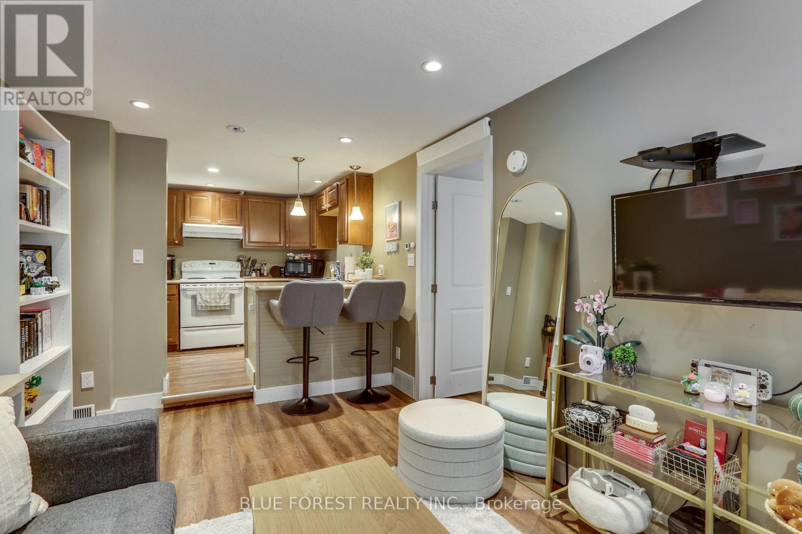 17 Mcdonald Avenue Property Photo 17