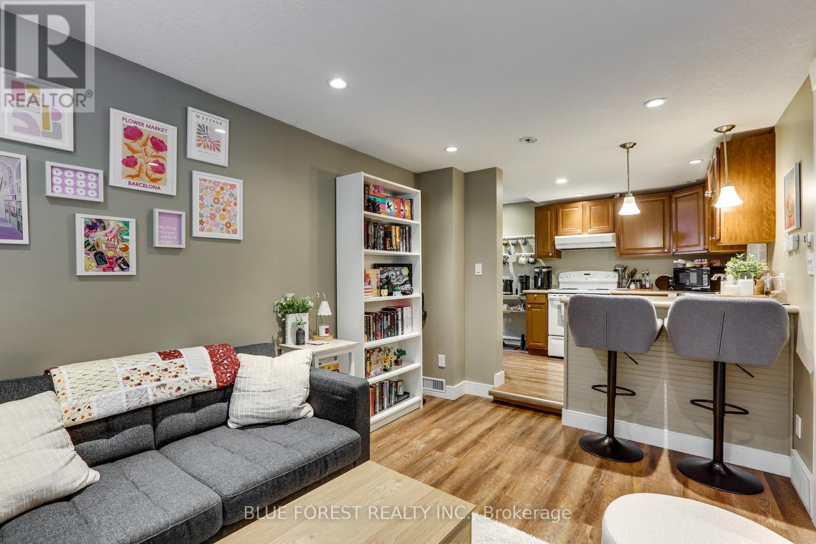 17 Mcdonald Avenue Property Photo 18