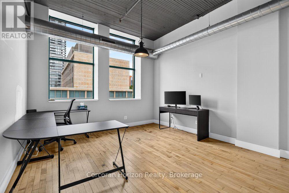 350 - 69 John Street S Property Photo 16