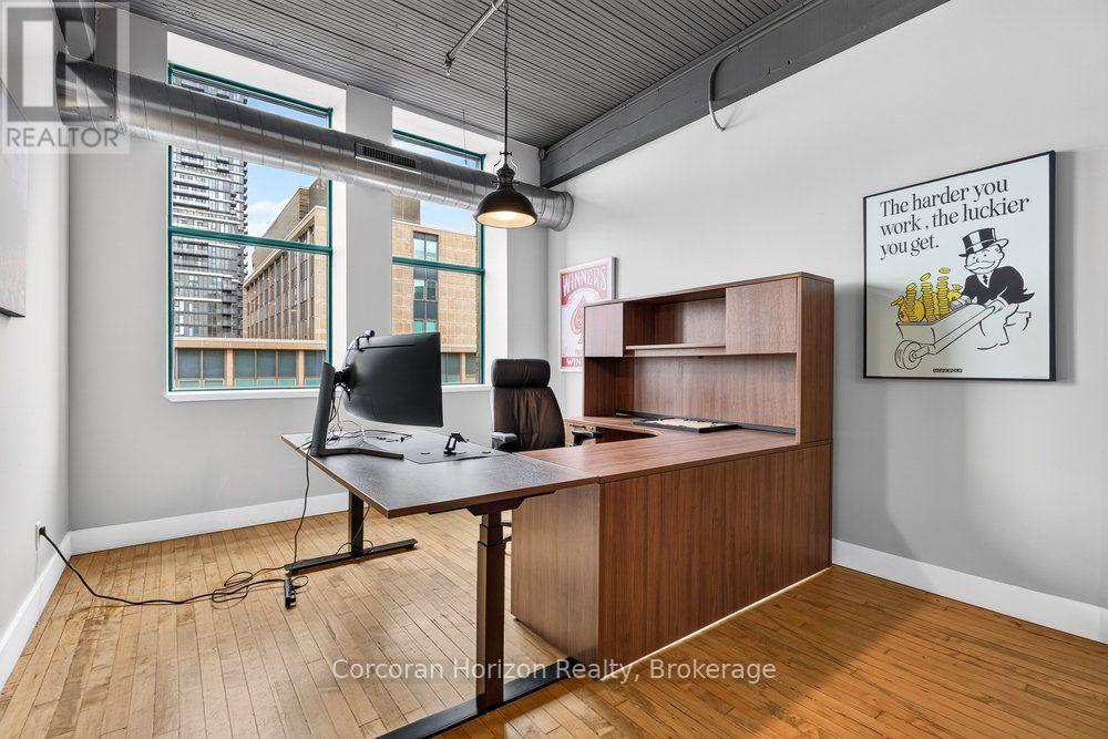350 - 69 John Street S Property Photo 18