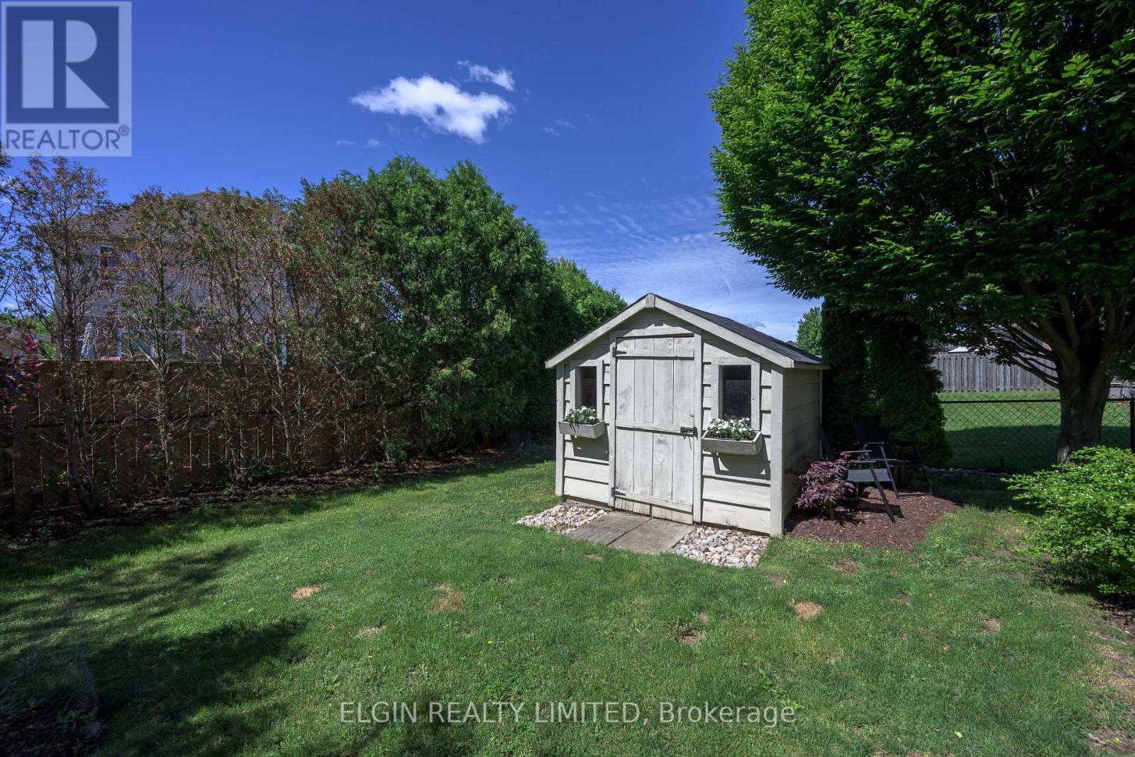 34 Pear Tree Avenue Property Photo 7