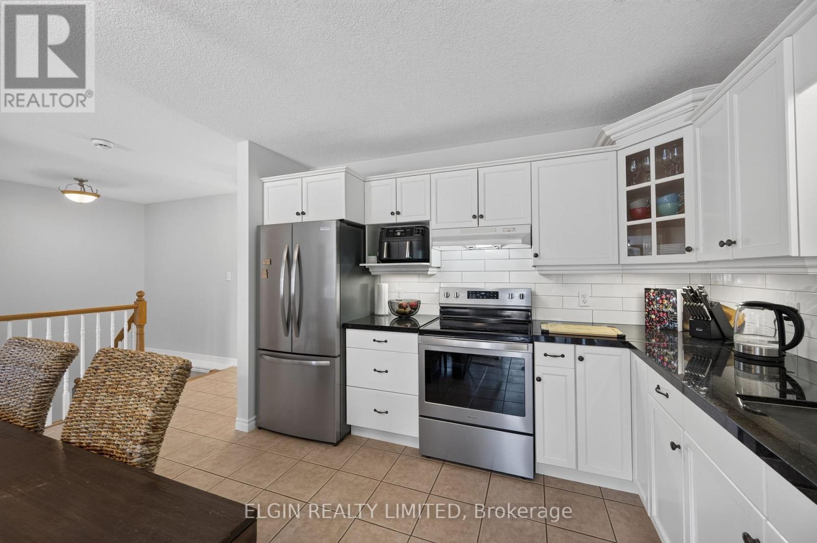 34 Pear Tree Avenue Property Photo 14