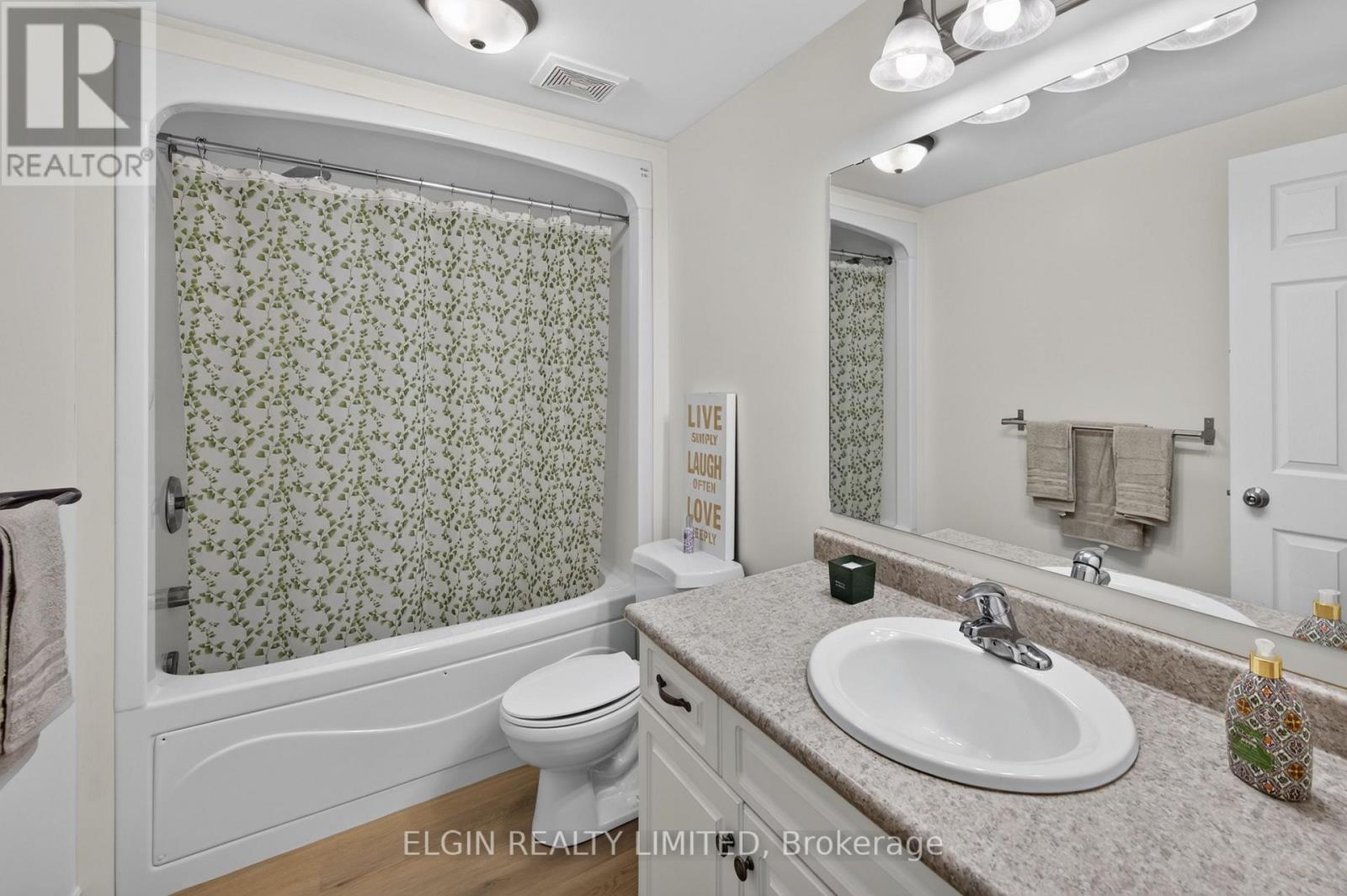 34 Pear Tree Avenue Property Photo 24