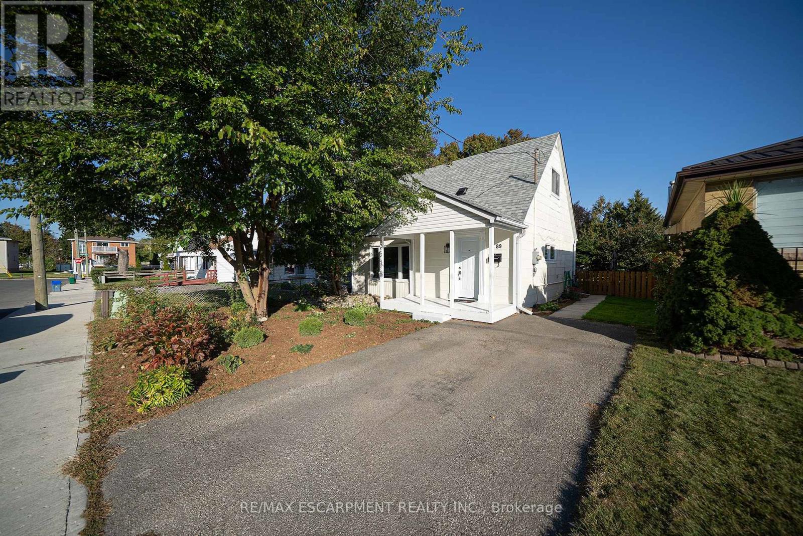 89 Salisbury Avenue Property Photo 2