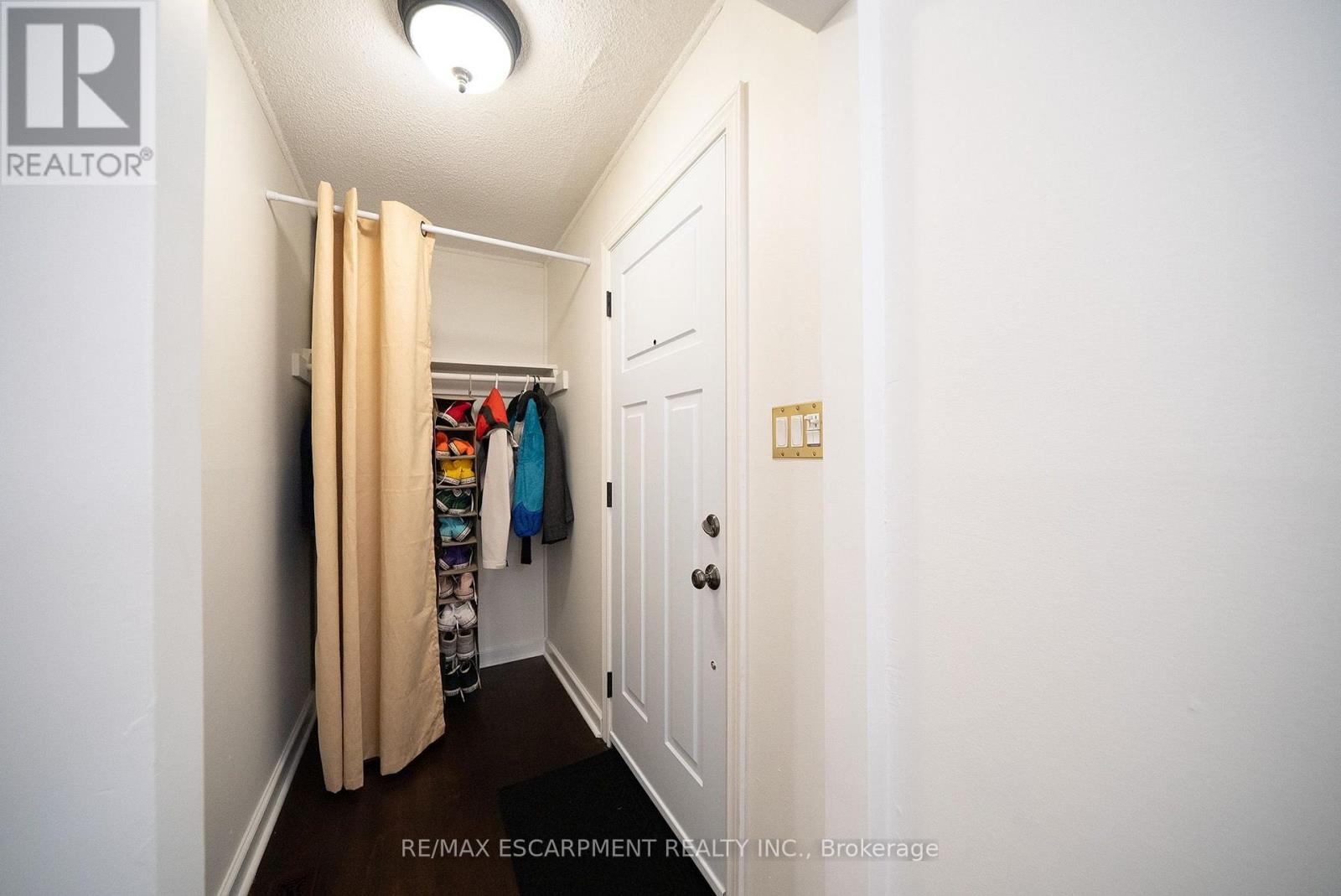 89 Salisbury Avenue Property Photo 4