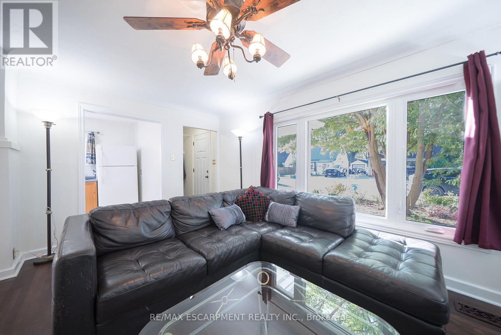 89 Salisbury Avenue Property Photo 6