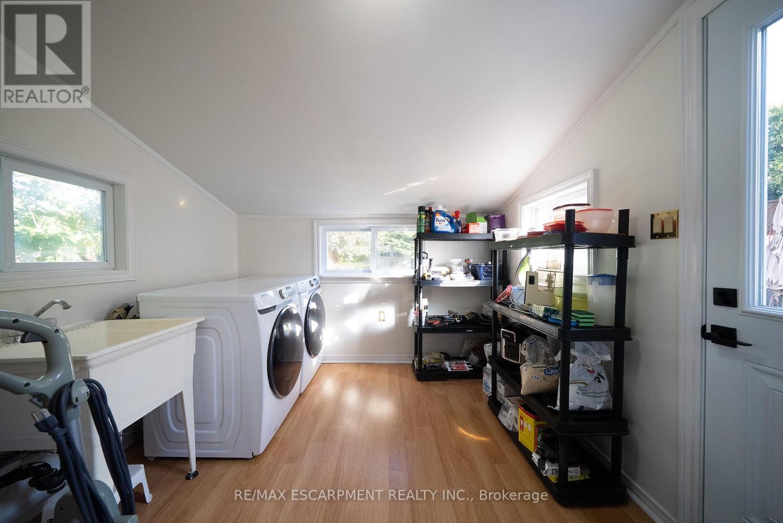 89 Salisbury Avenue Property Photo 11